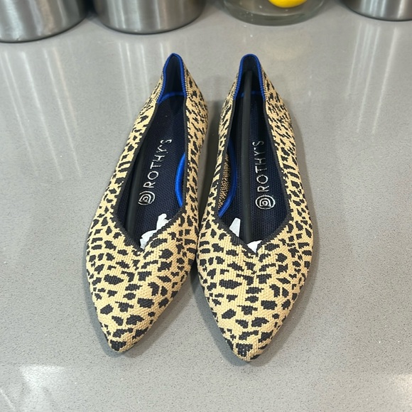 Rothy’s the Point Leopard Print Flats - Picture 1 of 7